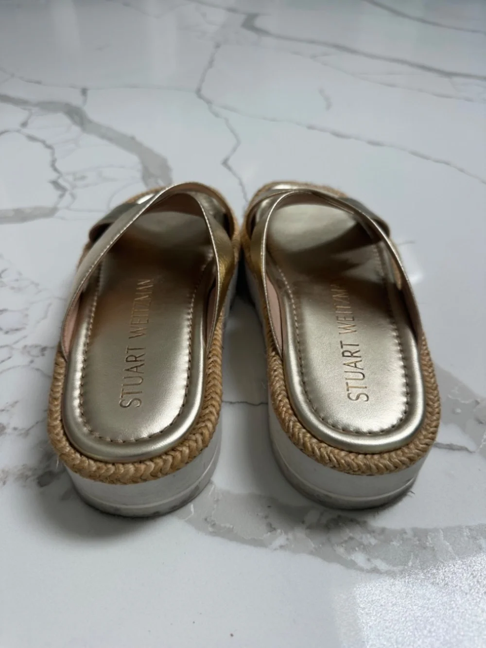Stuart Weitzman Gold Metallic Sandals Sz 6